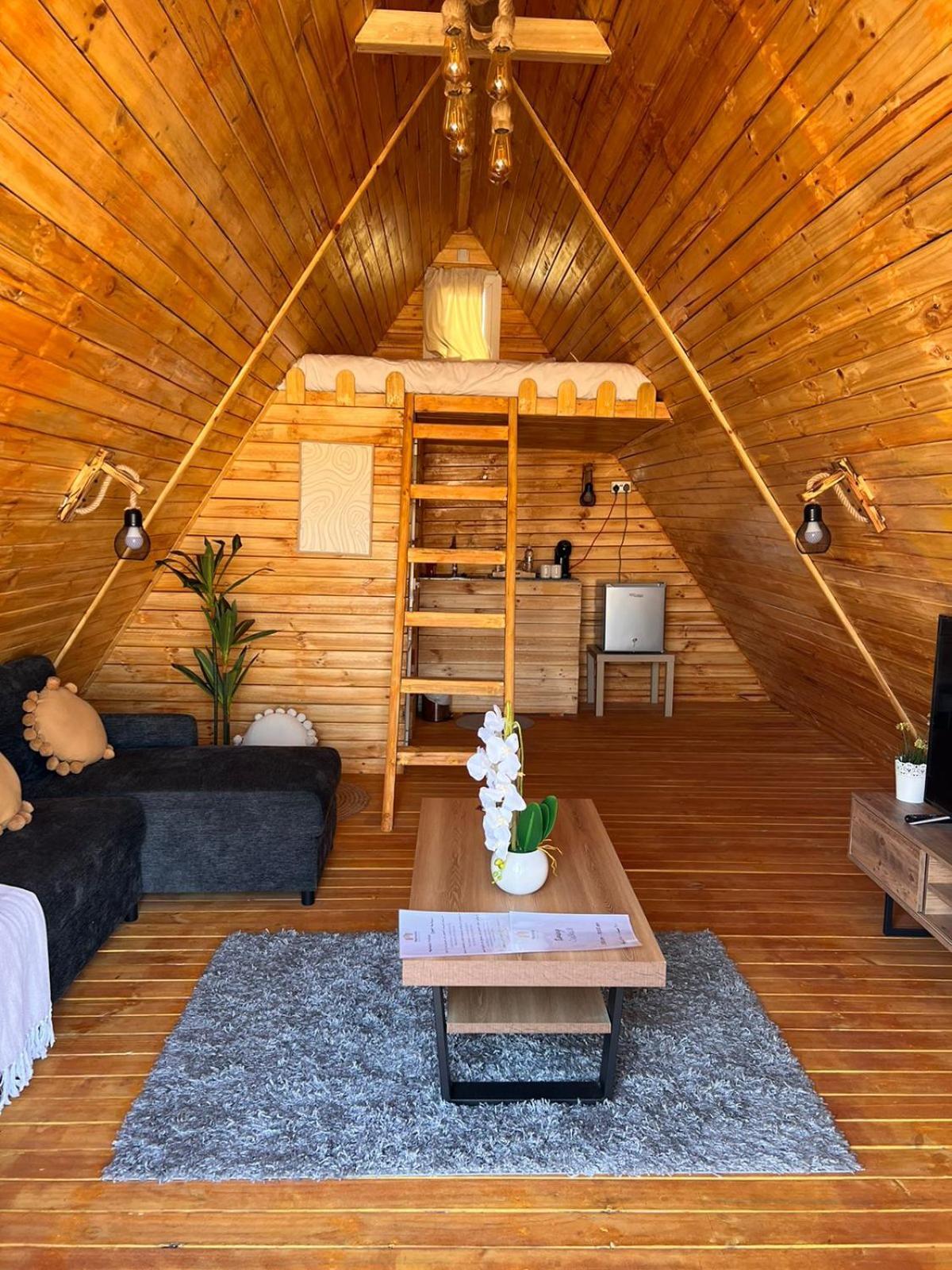 Marbella Bungalows Desert Private Camp Badīyah Esterno foto