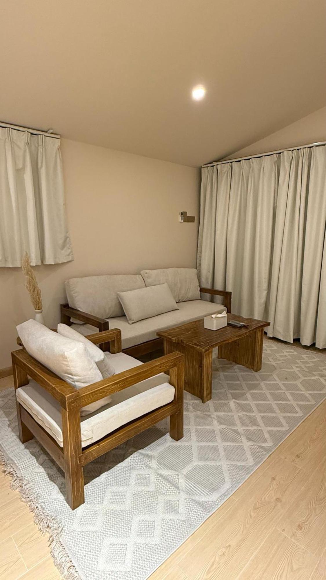 Marbella Bungalows Desert Private Camp Badīyah Esterno foto